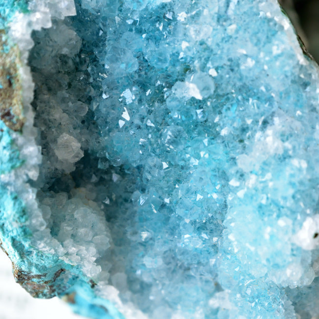 Gem Silica -" Blue Lagoon Druzy" - Arizona, USA - 620g