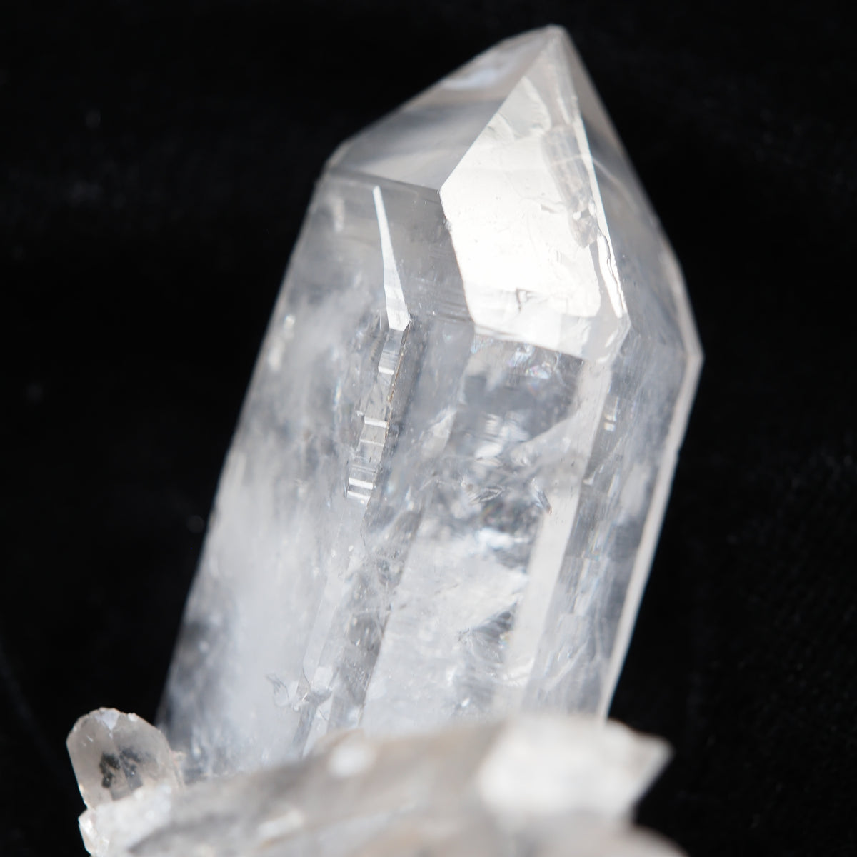 チベタン・クォーツ　両剣水晶　シンギングクリスタル　ファントム　”陰陽”　チベット産　188g