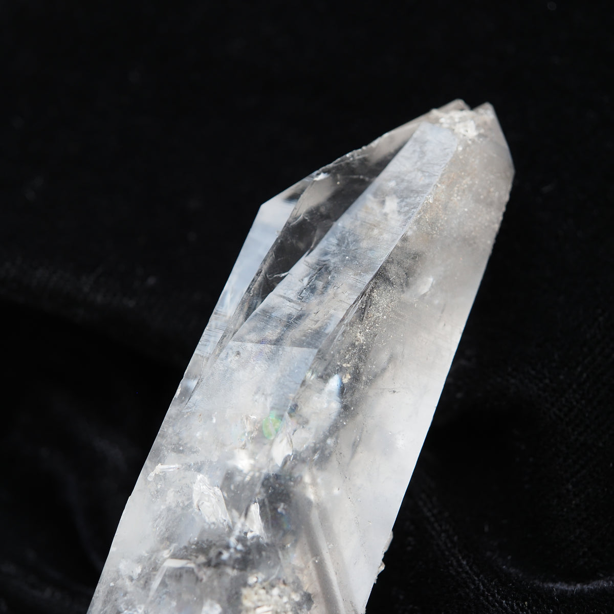 チベタン・クォーツ　両剣水晶　シンギングクリスタル　ファントム　”陰陽”　チベット産　188g