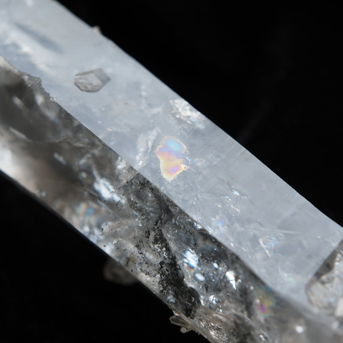 チベタン・クォーツ　両剣水晶　シンギングクリスタル　ファントム　”陰陽”　チベット産　188g
