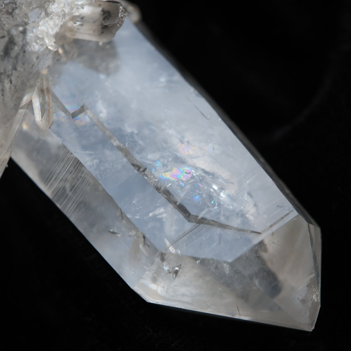チベタン・クォーツ　両剣水晶　シンギングクリスタル　ファントム　”陰陽”　チベット産　188g