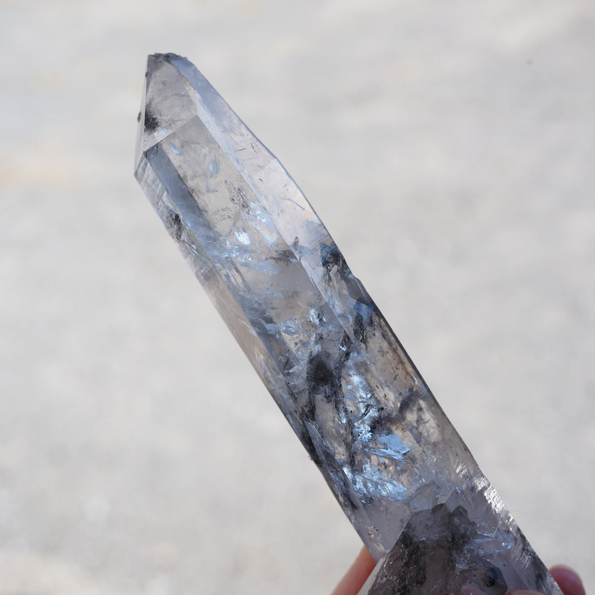 チベタン・クォーツ　両剣水晶　シンギングクリスタル　ファントム　”陰陽”　チベット産　188g