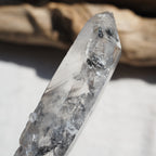 チベタン・クォーツ　両剣水晶　シンギングクリスタル　ファントム　”陰陽”　チベット産　188g