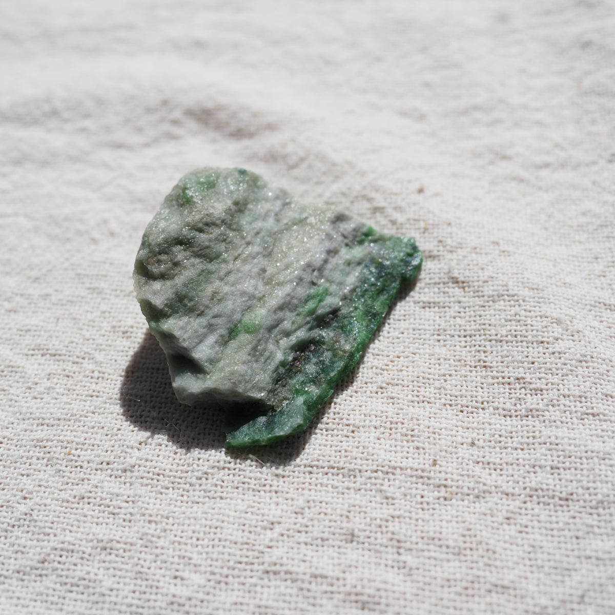 オンファサイト　オンファス輝石　Piemonte Jade　イタリア・ピエモンテ州産　31g