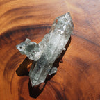 ヒマラヤ水晶クラスター　クローライト・イン・クォーツ　両剣水晶　クロス　ネパール・ガネーシュヒマール産　79ｇ