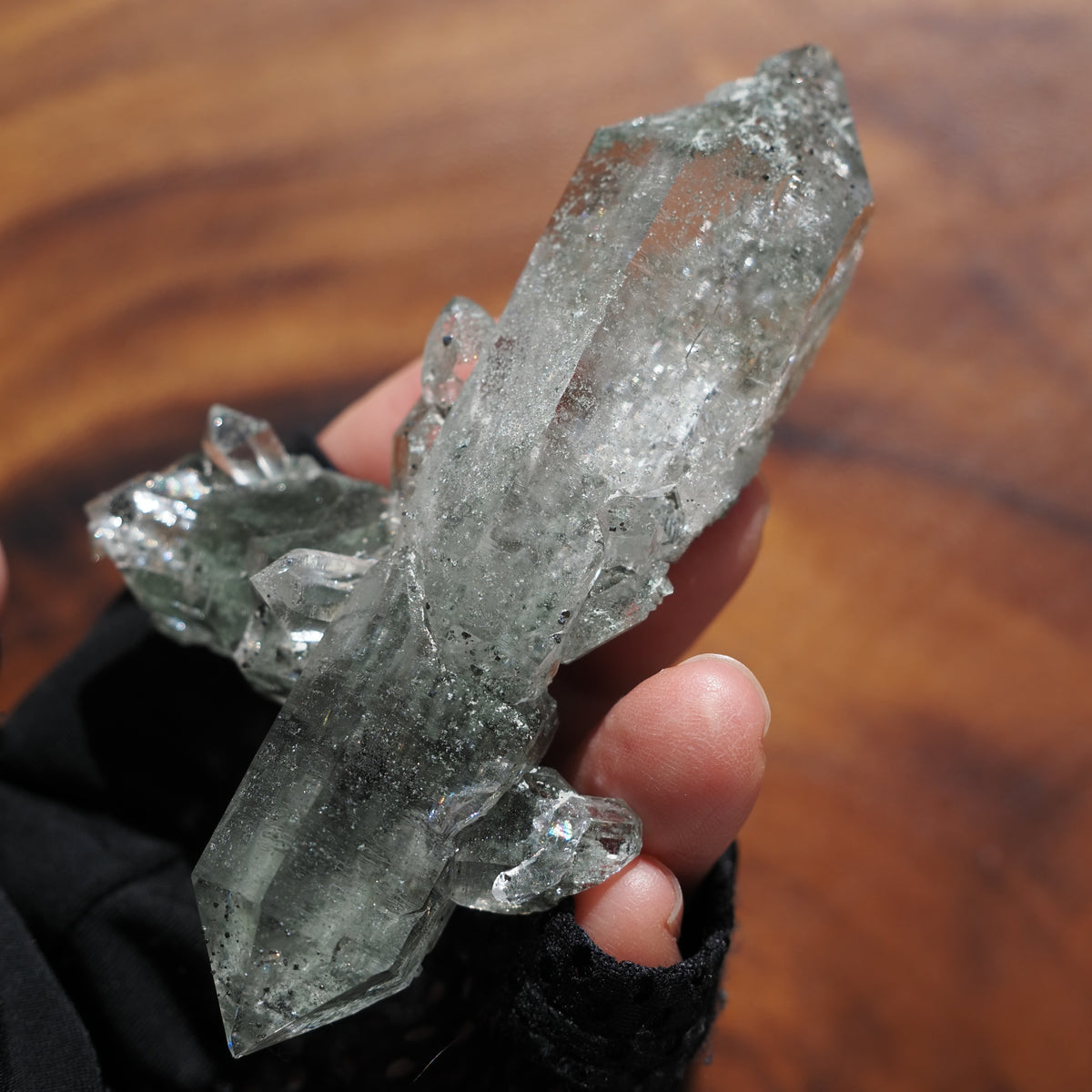 ヒマラヤ水晶クラスター　クローライト・イン・クォーツ　両剣水晶　クロス　ネパール・ガネーシュヒマール産　79ｇ