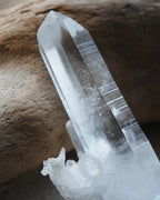 河池水晶　Hechi Quartz　洞窟の女神　中国・広西チワン族自治区産　113g