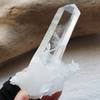 河池水晶　Hechi Quartz　洞窟の女神　中国・広西チワン族自治区産　113g
