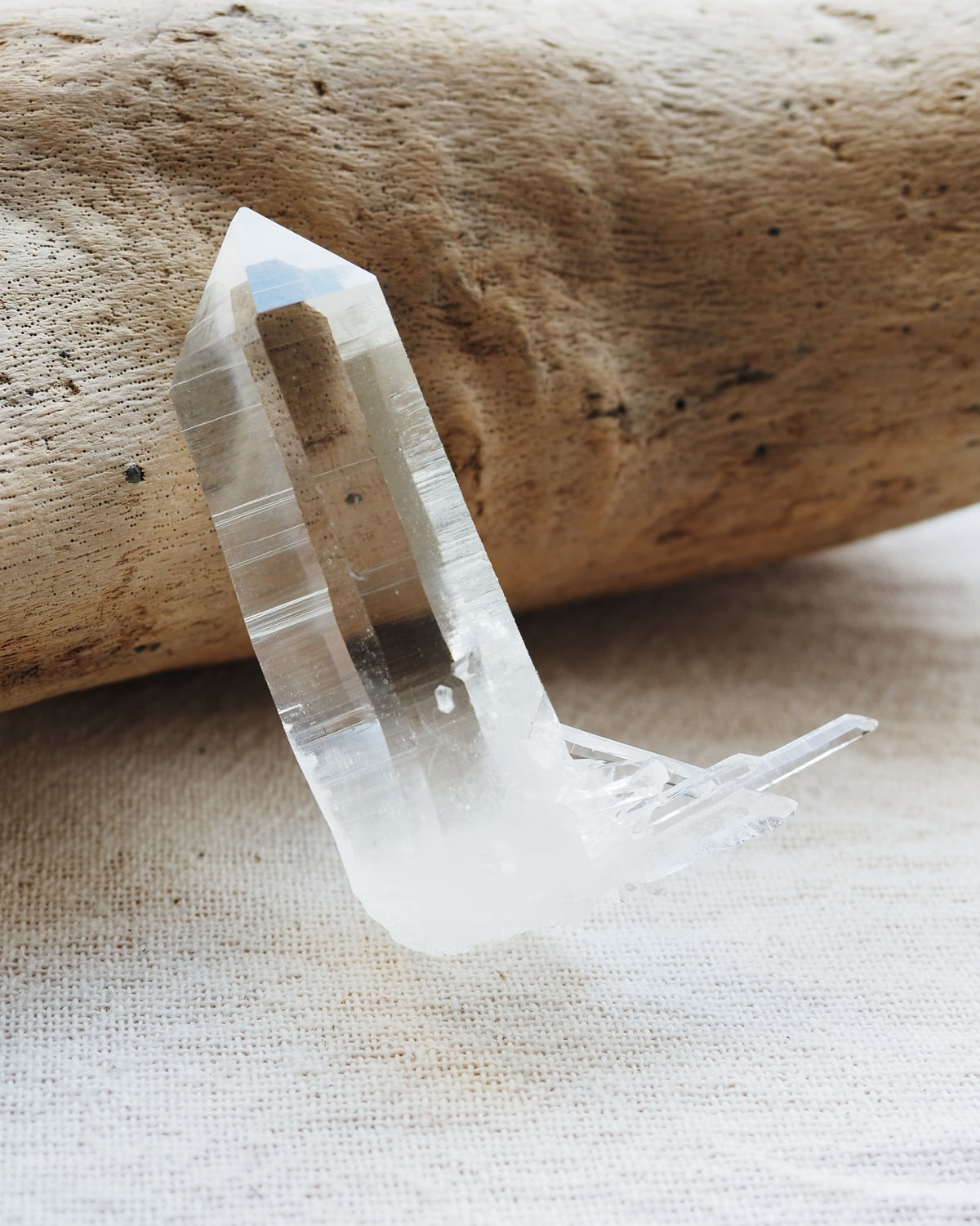 河池水晶　Hechi Quartz　グランド・レコードキーパー　洞窟の女神　中国・広西チワン族自治区産　65g