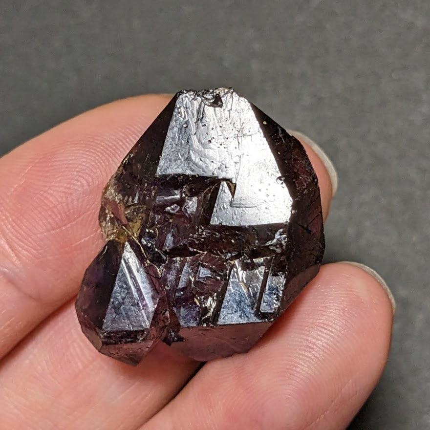モンドアメジスト？　コンゴ産アメジスト？ コンゴ民主共和国産 アメジスト タンブル / Amethyst ( 紫水晶 )