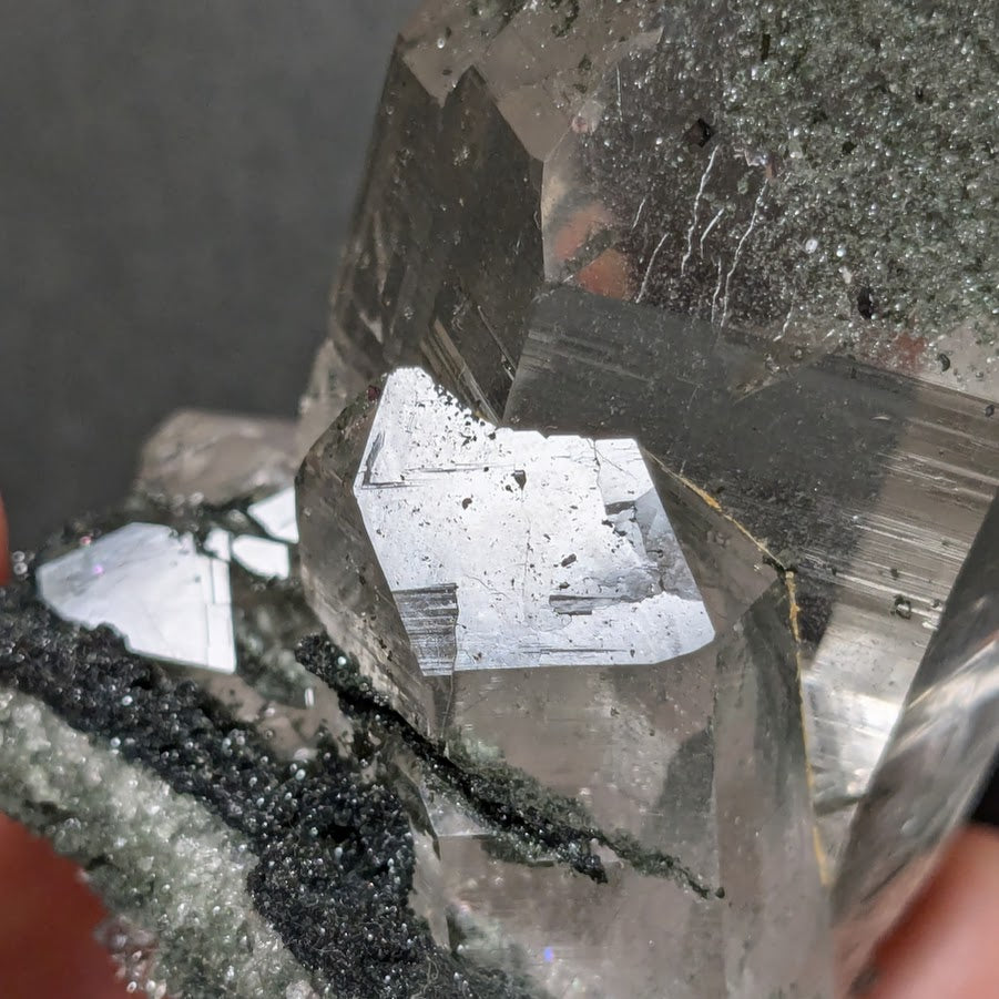 ヒマラヤ水晶　クローライト　レコードキーパー　インド・マニハール産　85g