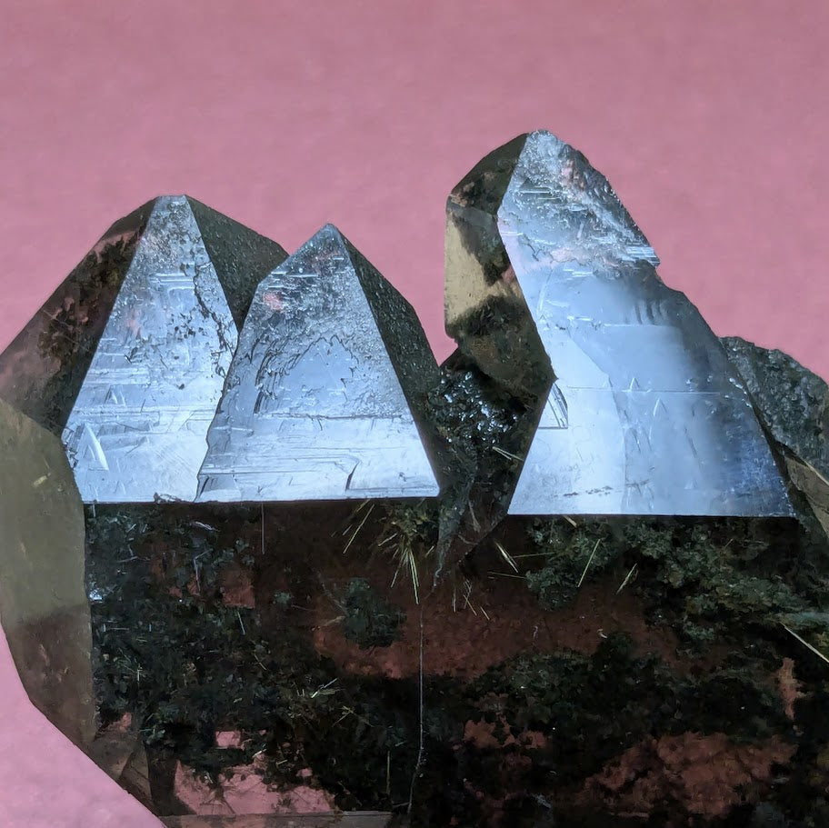 ヒマラヤ水晶　クローライト　ルチル　両剣水晶　ガーデンクォーツ　昇龍　インド・マニハール産　108g