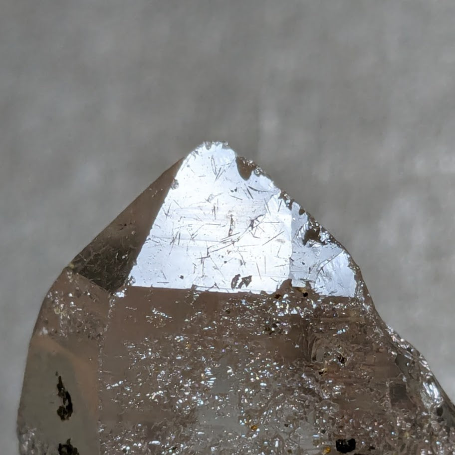 モンドクォーツ エッチド キー タンザニア産 184g – Cathedral Cave