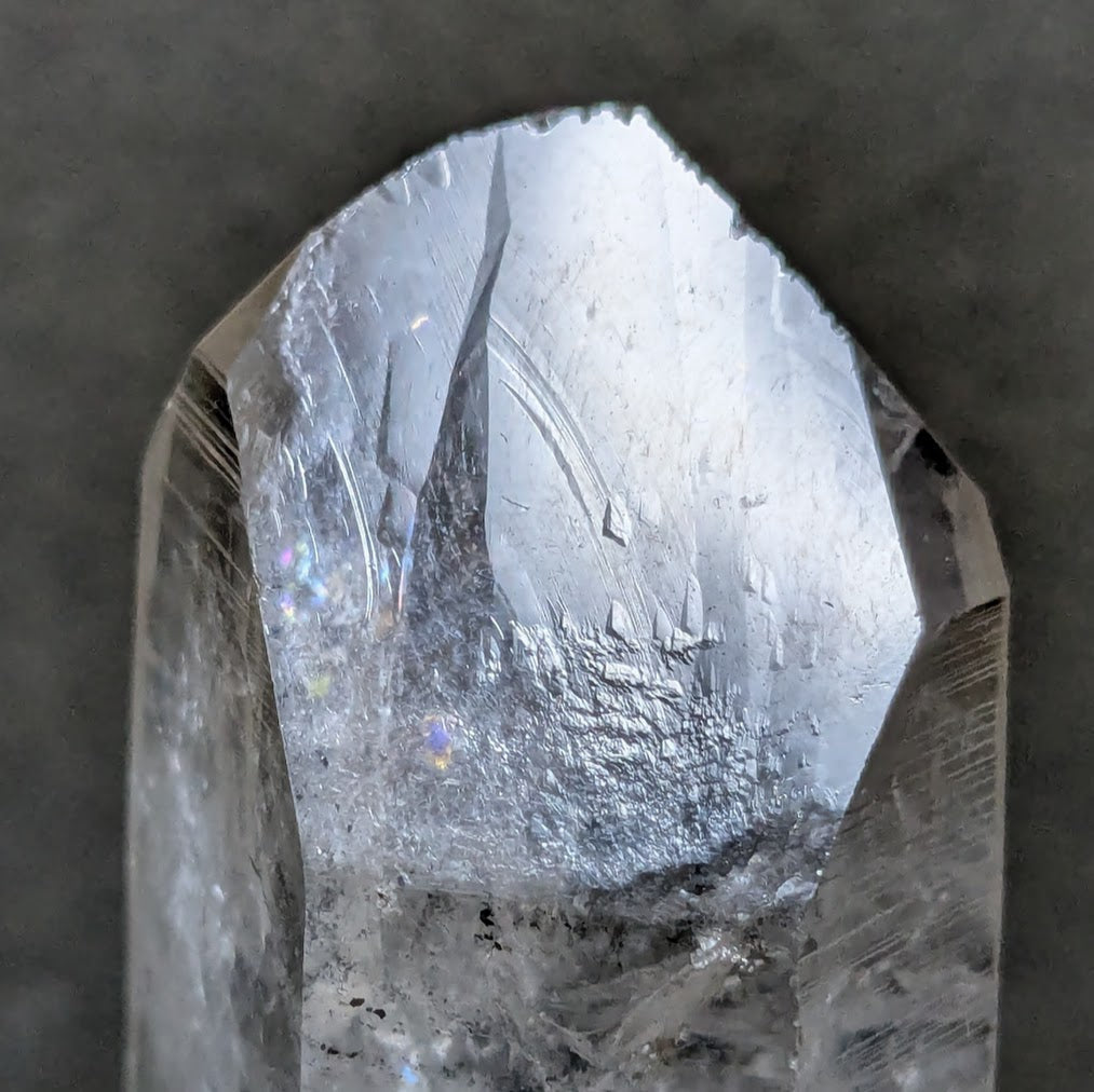 チベタン・クォーツ　両剣水晶　シンギングクリスタル　ファントム　”陰陽”　チベット産　147g