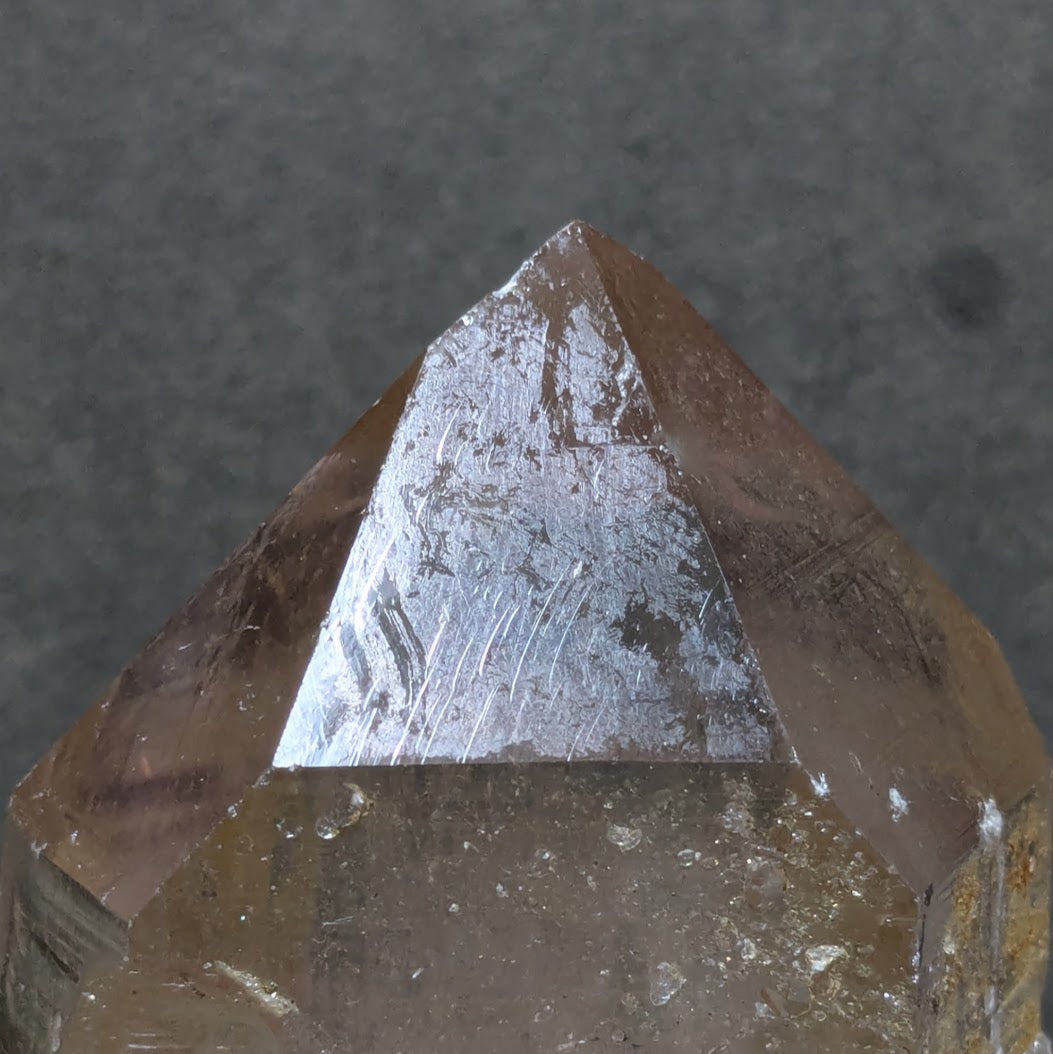 ウラル・スモーキー・クォーツ　両剣水晶　キー　ロシア・ウラル山脈産　219g