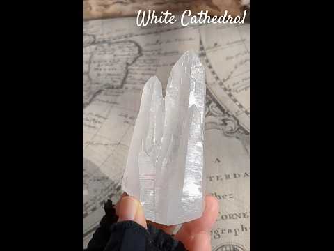 White Cathedral Quartz "Queen of Ice" from Minas Gerais, Brazil, 135g - Crystal Point