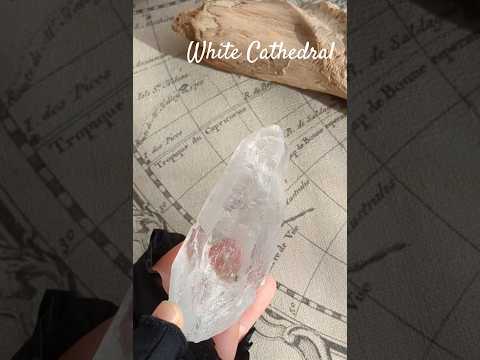 ホワイト・カテドラルクォーツ　レコードキーパー　雪の女王　ブラジル・ミナスジェライス州産　136g